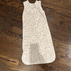Kyte Baby Oat Leopard Print 1.0 TOG Sleep Sack (S)